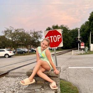 Meet your Posher, Tara